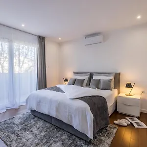 https://apartment-fortuna.splithotels.org